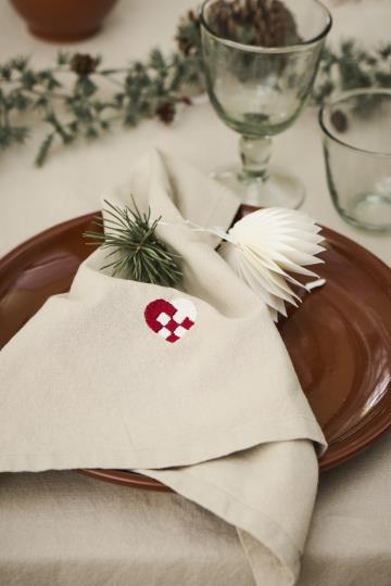 Ib Laursen Stoffserviette Tradition mit Flechtherz leinenfarbig