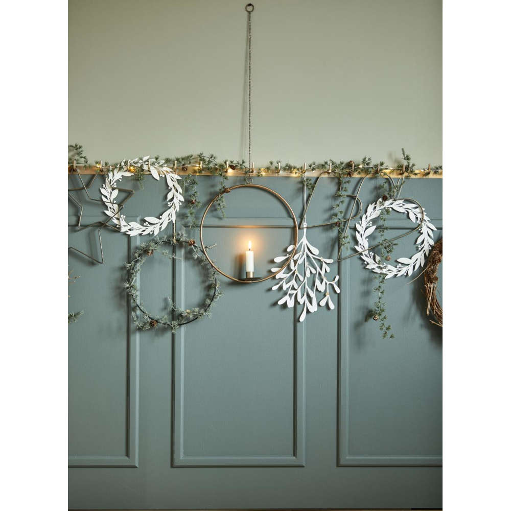 Ib_laursen_scherenschnitt_kranz_mit_blaettern_92146-11_6