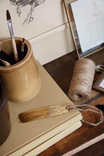 ib-laursen-lesezeichen-mit-gepraegtem-muster-aus-messing-57211-17-2