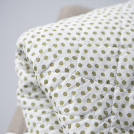 ib-laursen-quilt-gruene-punkte-130x180-cm-07985-42-3