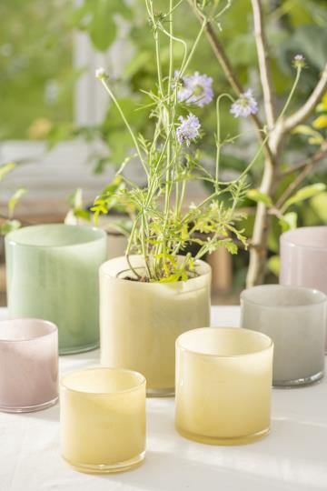 ib-laursen-topf-venecia-durchgefaerbtes-gelbes-glas-8712-04-2