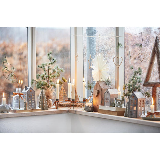 ib_laursen_kerzenhalter_gestanzte_haeuser_57189-18_2