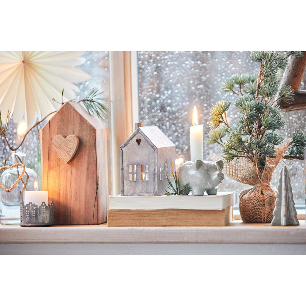 ib_laursen_kerzenhalter_gestanzte_haeuser_57189-18_5