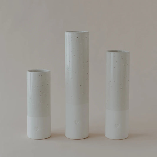 pot-099_vase_herz_klein_photocredits_maggymelzer_3_1344x1344-jpg