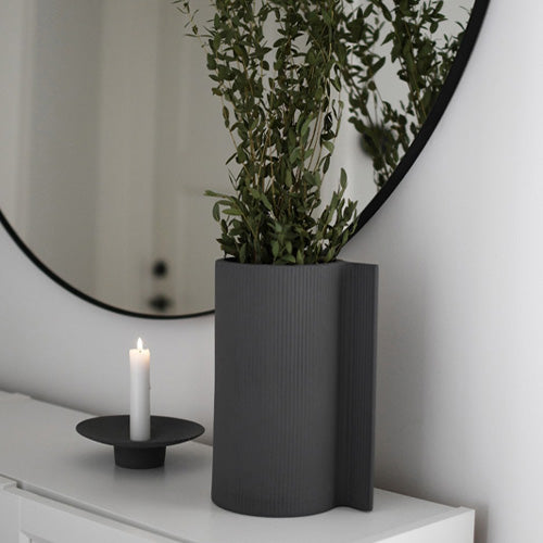 storefactory-kerzenhalter-tveta-dunkelgrau-211621-4