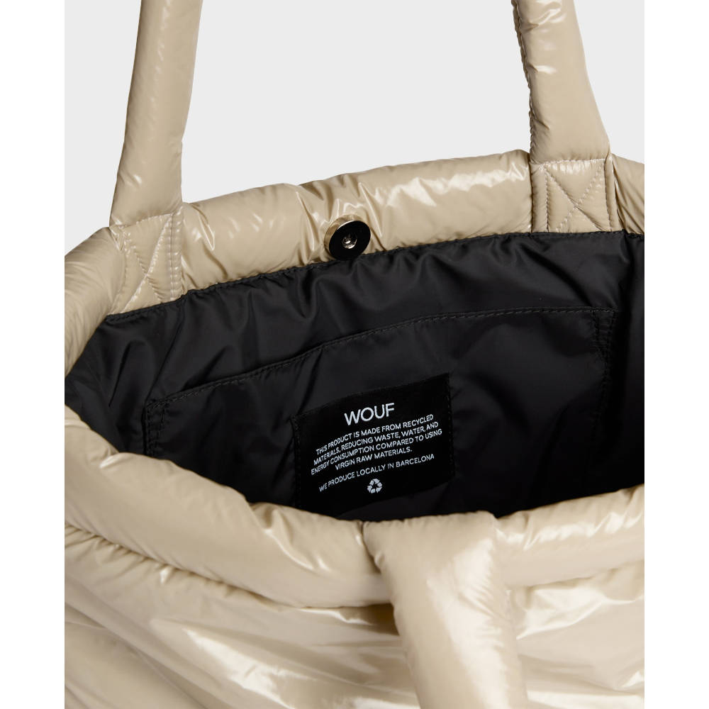 wouf_air_glossy_tote_bag_beige_XLQ230053_3