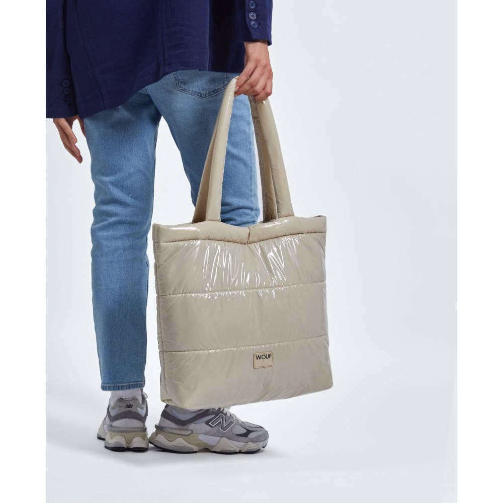 wouf_air_glossy_tote_bag_beige_XLQ230053_6