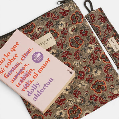 Buchcover mit Lesezeichen NIRA