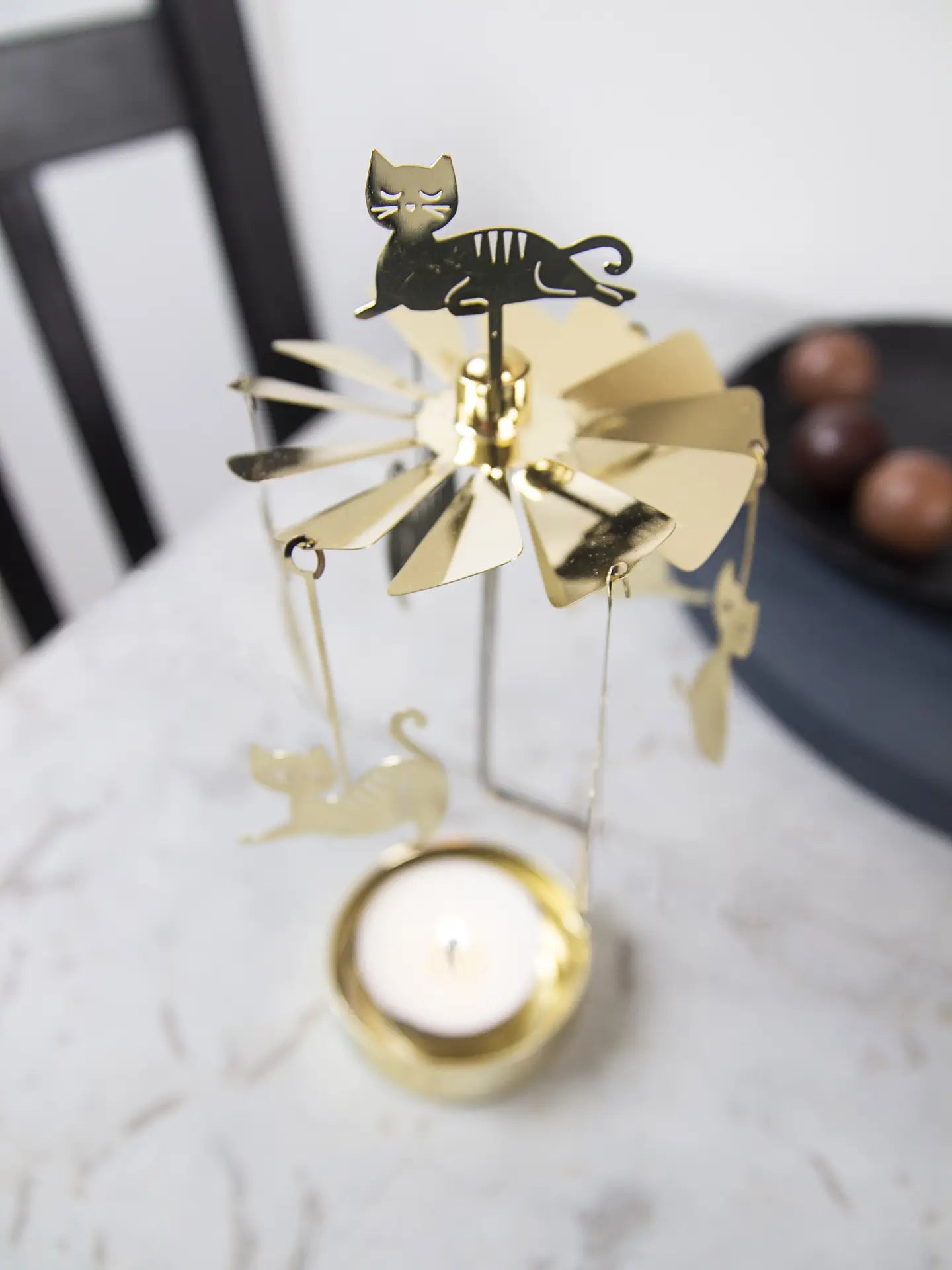 Pluto Design Angel Chime Cat Family