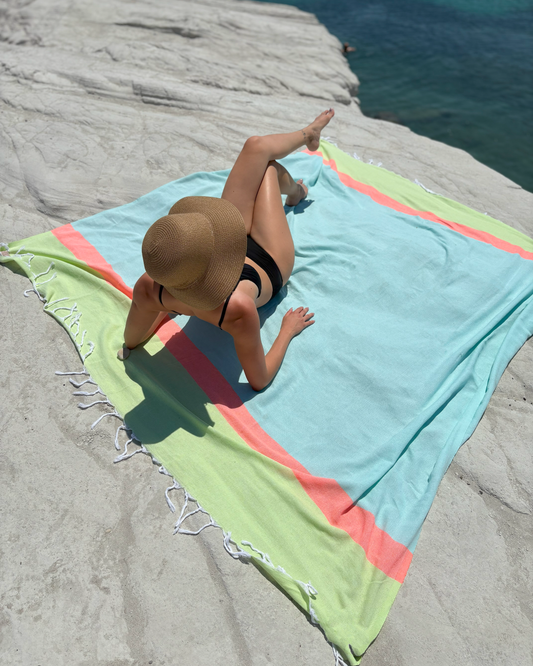 NEON XXL-Strandtuch mit Geschenkbox, 2x2 m, Grün/Blau