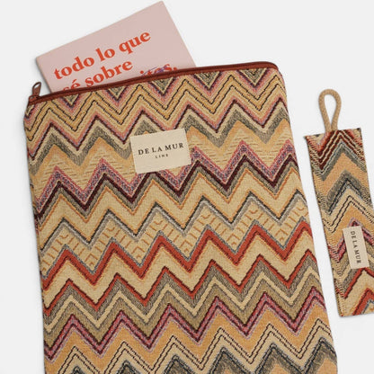 Buchcover mit Lesezeichen Kirsche