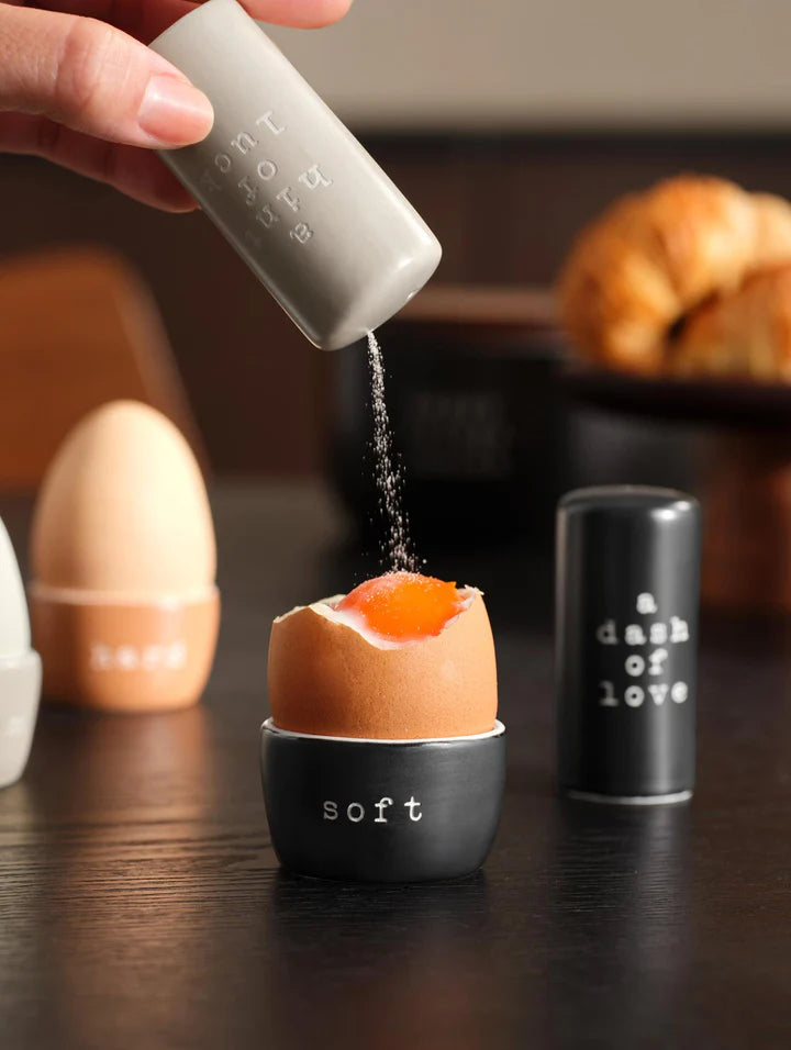 Hey-Eierbecher-Salz-Pfefferstreuer_720x-jpg