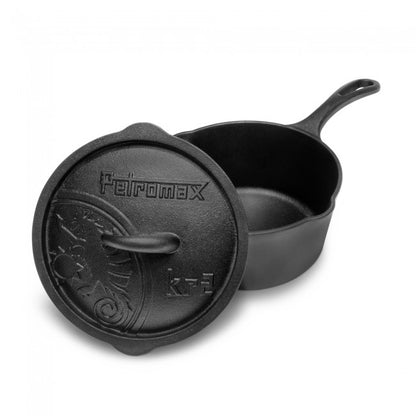 Petromax Gusseiserne Kasserolle mit Deckel kr2, Topf mit planem Boden und Stiel für ein einfaches Hantieren über dem offenen Feuer oder dem Herd