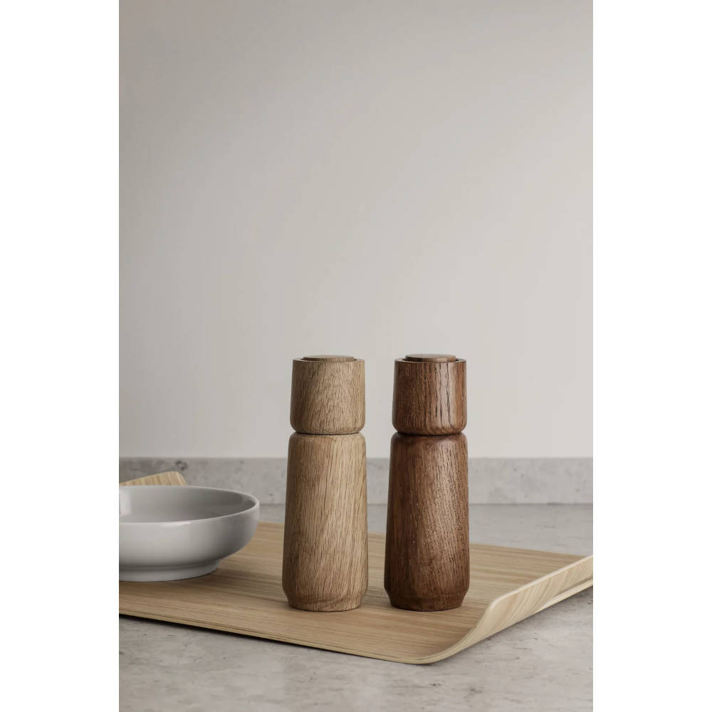 blomus_Salz_und_Pfeffermuehle_eiche_dunkel_64268_2