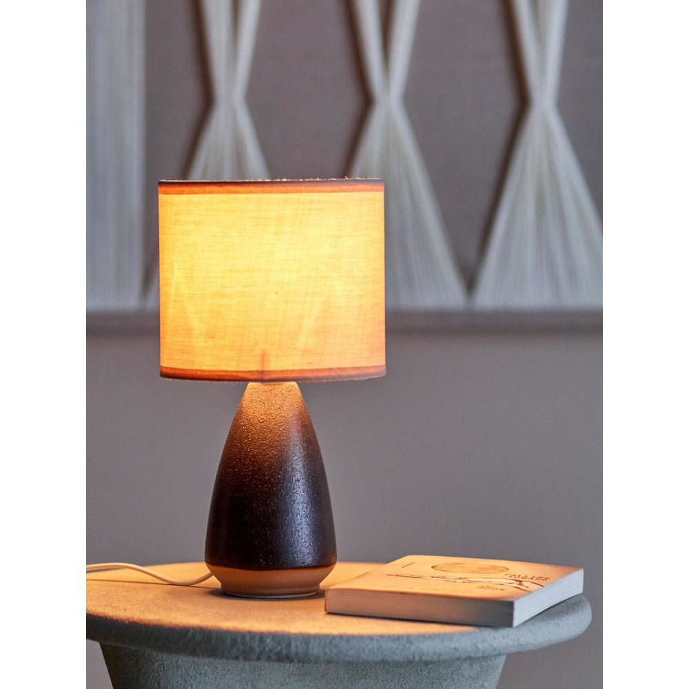 bloomingville_tischlampe_paprica_schwarz_82068128_3