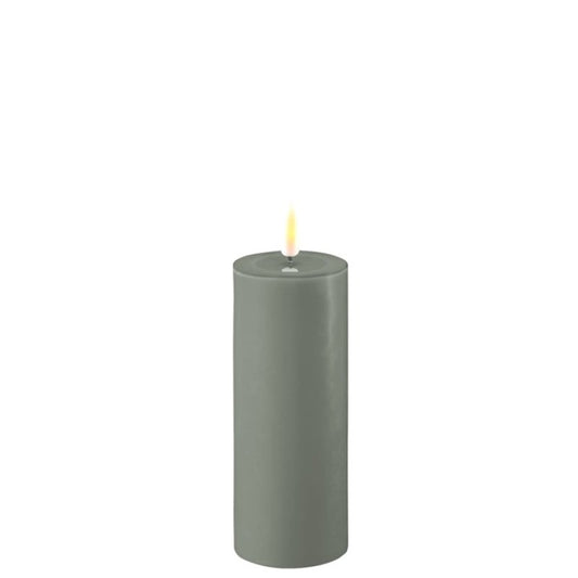 deluxe-homeart-led-stumpenkerze-salbei-gruen-5-x-12-5-cm-rf-0306
