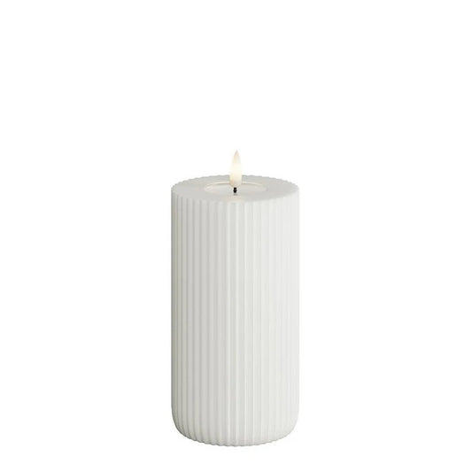 deluxe_homeart_solid_stripe_led_blockkerze_weiss_8x15cm_RF-R-0017