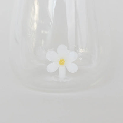 gl-221_trinkglas_daisyfigur_photocredits_eulenschnitt_7_1344x1344-jpg