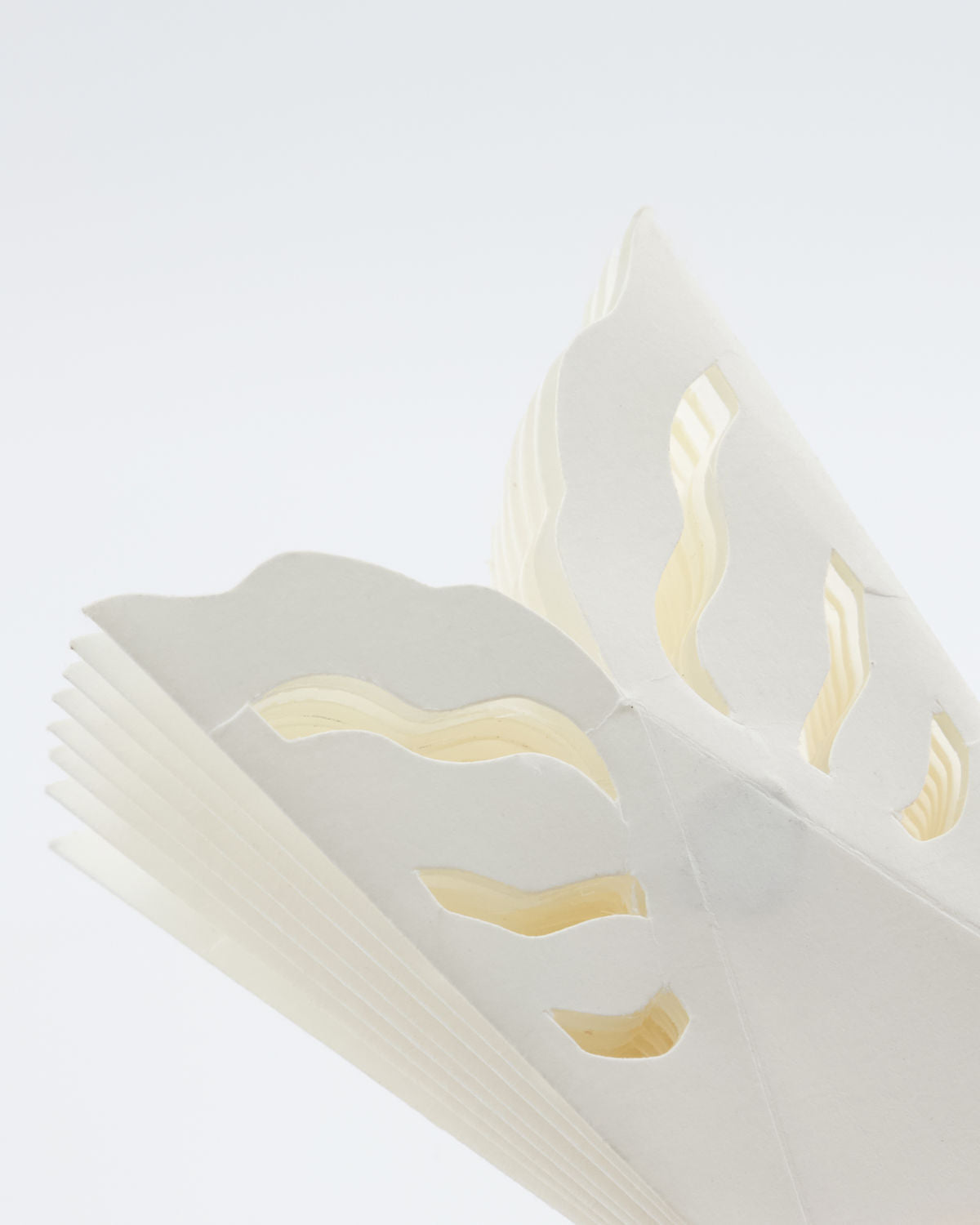 house-doctor-papier-schneeflocken-weiss-202740042-2