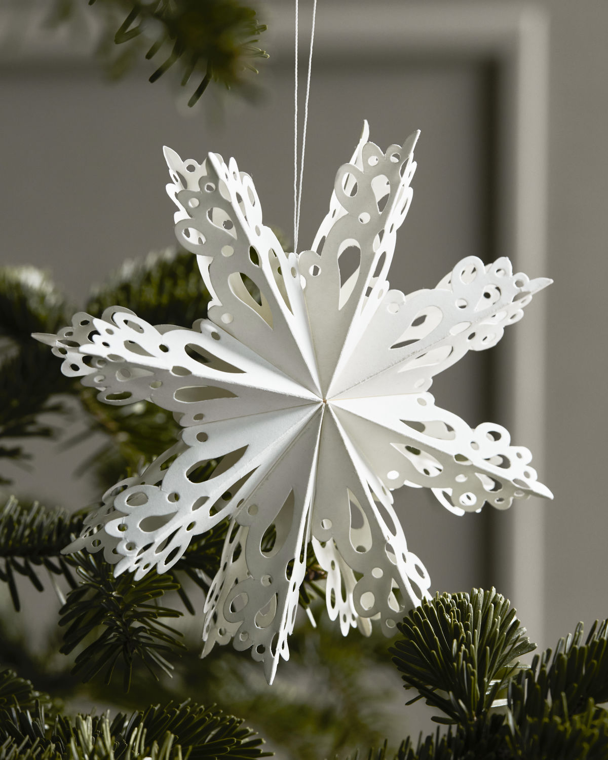 house-doctor-papier-schneeflocken-weiss-202740042-4