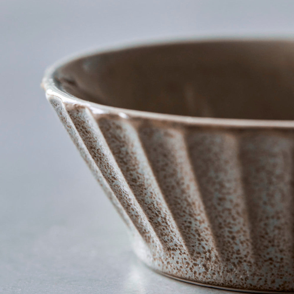 house_doctor_bowl_pleat_grau-braun_206260240_4