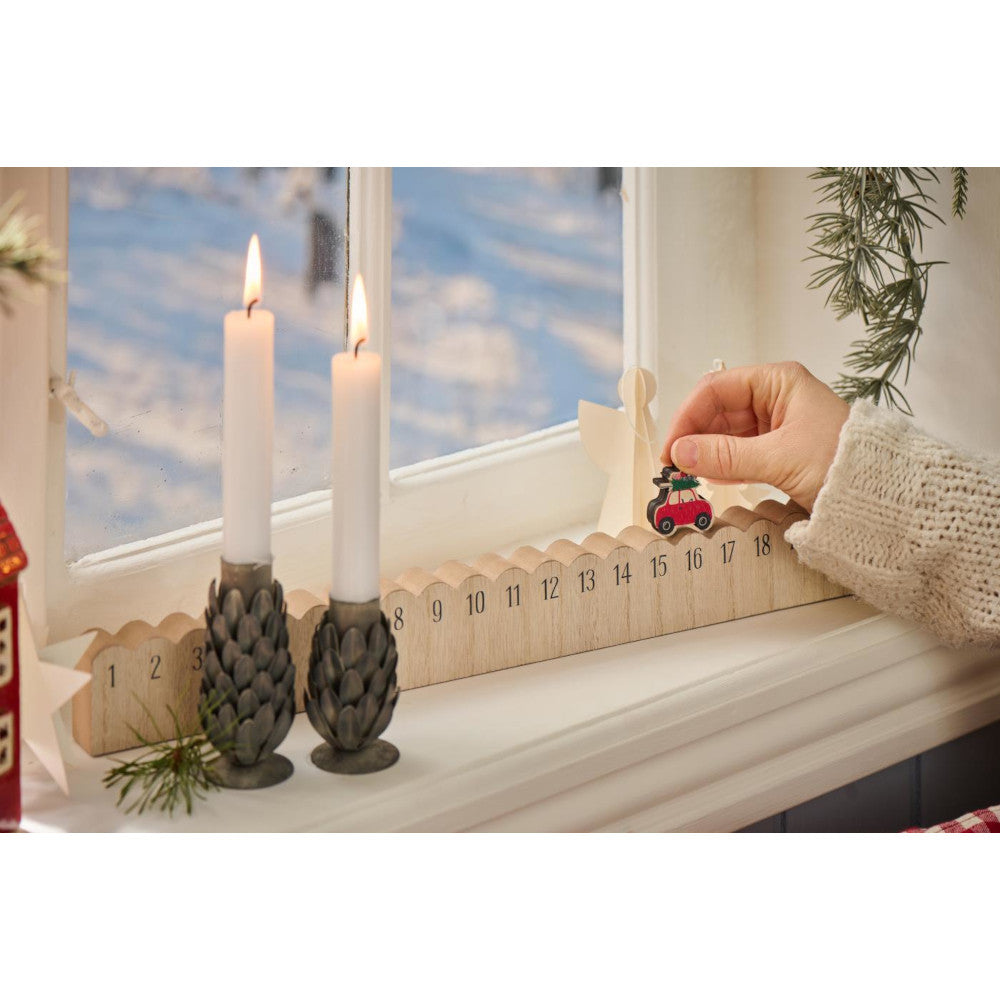 ib_laursen_weihnachtskalender_1-24_fahrendes_auto_92203-00_3