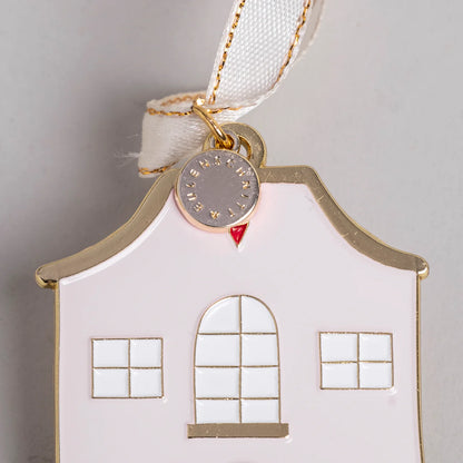 mt-056_haus_photocredits_ericanders_3_1344x1344-jpg