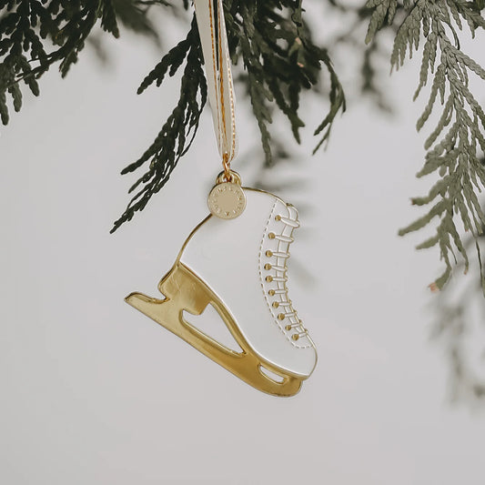 mt-57_schlittschuhe_photocredits_eulenschnitt_1_1344x1344-jpg