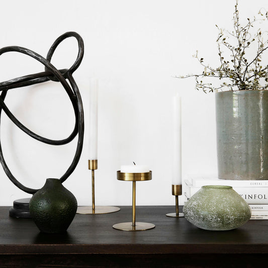 neuheiten-living-marken-raumaccessoires-dekoration-objekte-house-doctor-kerzenhalter-antique-brass-wg28690-_0