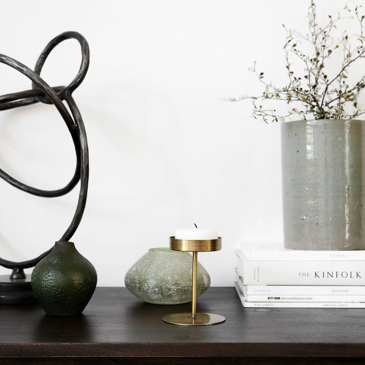 neuheiten-living-marken-raumaccessoires-dekoration-objekte-house-doctor-kerzenhalter-antique-brass-wg28690-_2