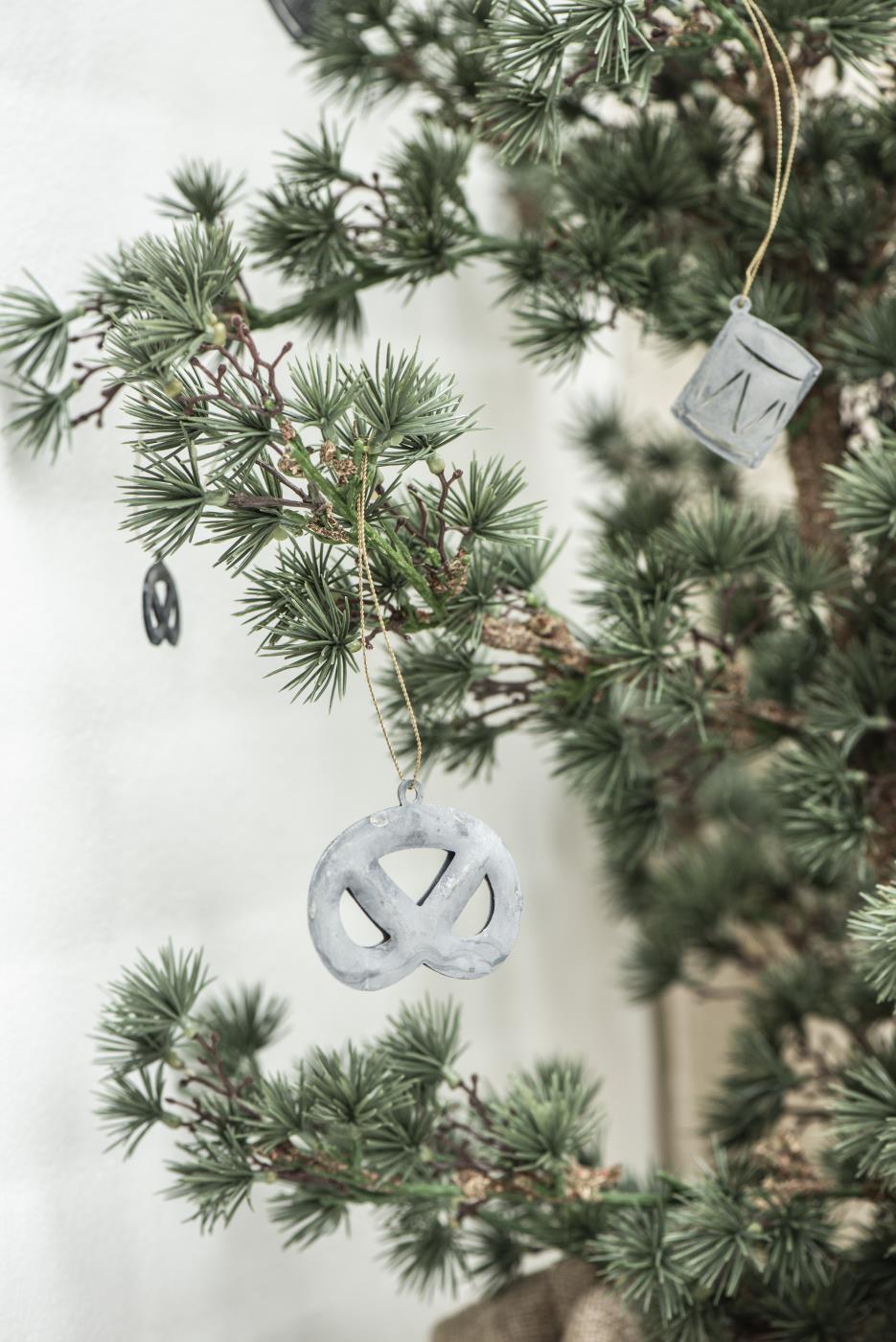 neuheiten-saisonales-marken-weihnachten-ib-laursen-deko-baumhaenger-advent-tannenbaumschmuck-pretzel-m-goldfarbigem-draht-wg28798-_0