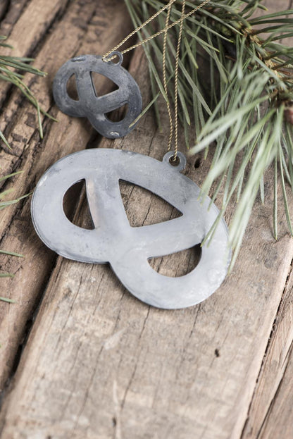 neuheiten-saisonales-marken-weihnachten-ib-laursen-deko-baumhaenger-advent-tannenbaumschmuck-pretzel-m-goldfarbigem-draht-wg28798-_1