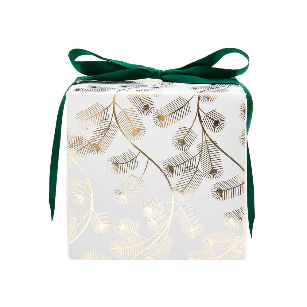 rico_design_geschenkpapier_tannenzweige_weiss_400427_4