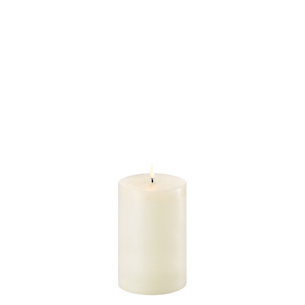 uyuni-led-stumpenkerze-ivory-10-1x15-2cm