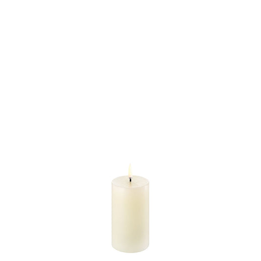 uyuni-led-stumpenkerze-ivory-5-8x10-1cm