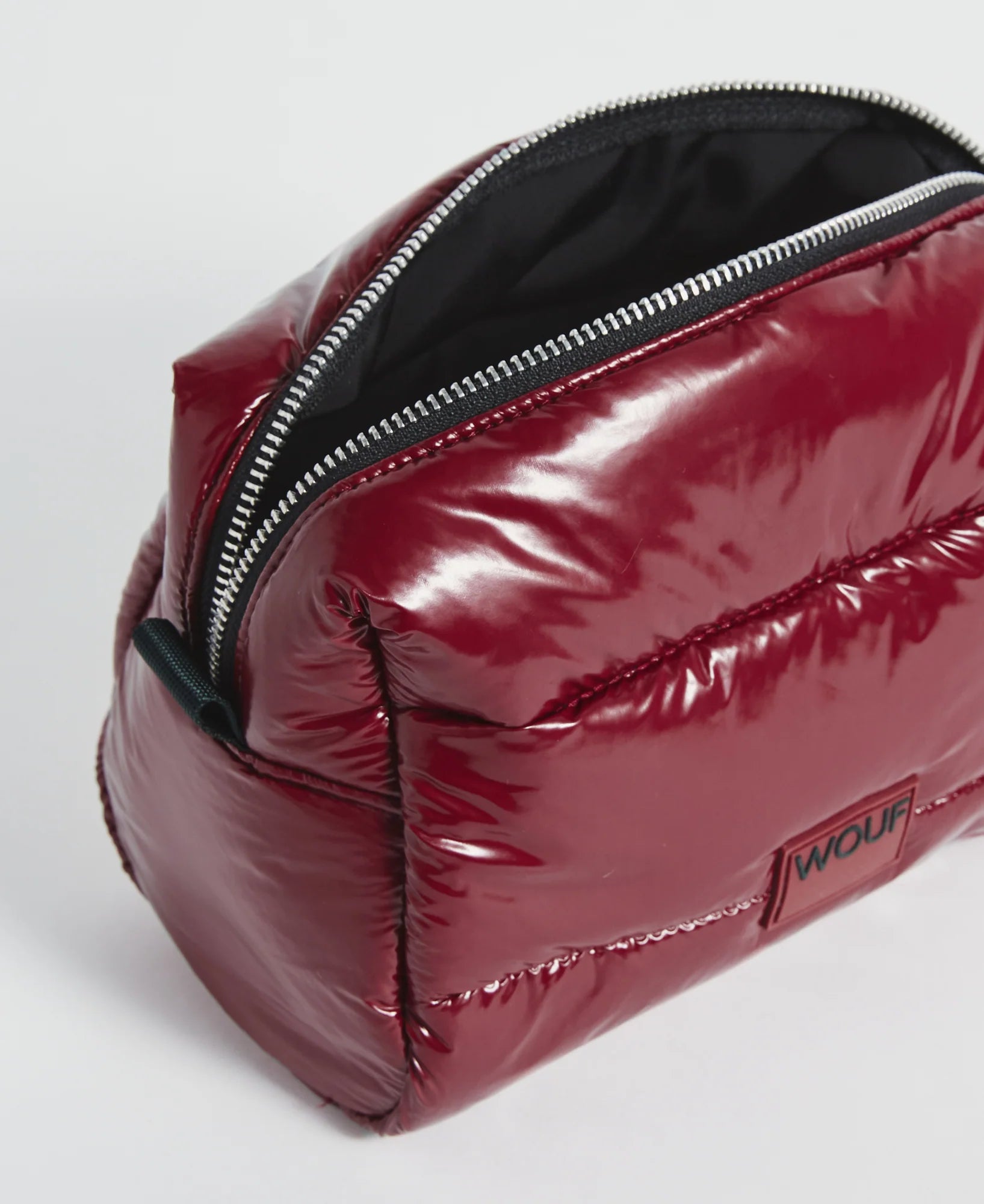 wouf-burgundy-glossy-toilettentasche-mbq240040-2